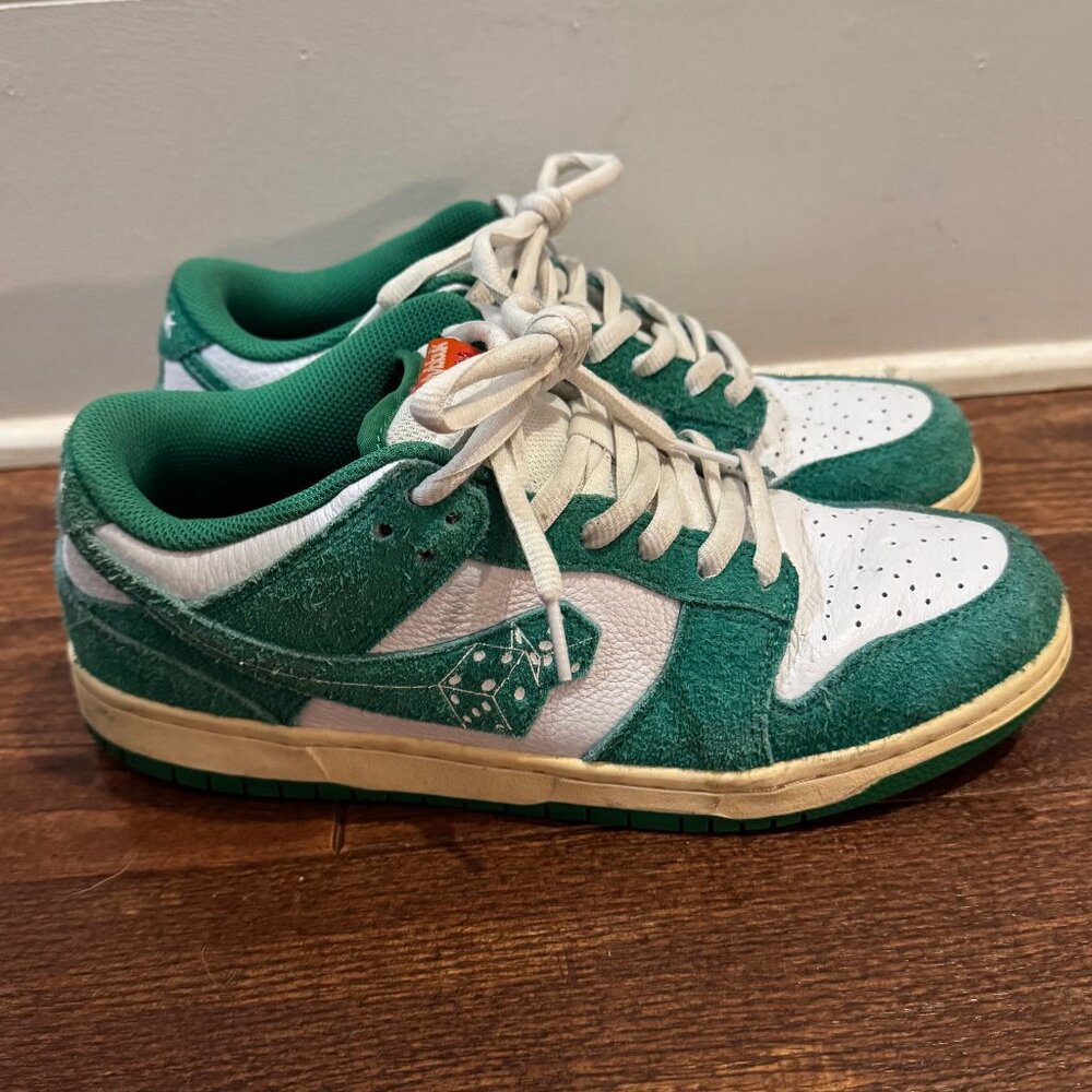 Dybbuk Lucky 7's in Vivid Green Suede and White Leather